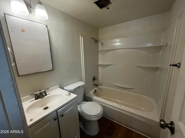 7301 W HEATHERBRAE Drive, Phoenix, AZ 85033