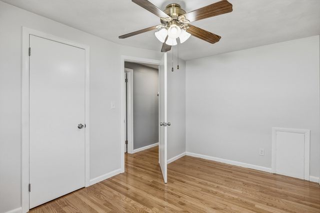 46 Lakevilla Ave, Springfield, MA 01109