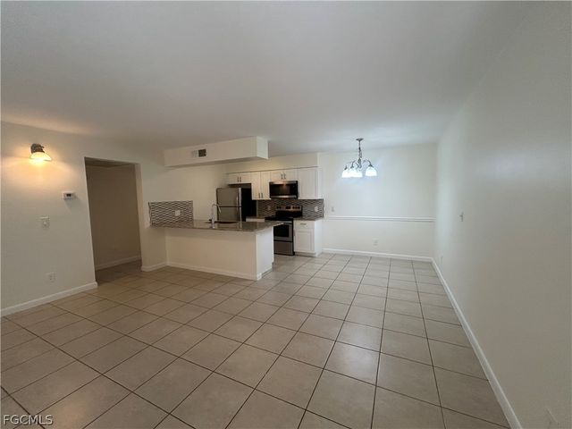 5305 Summerlin RD 507, Fort Myers, FL 33919