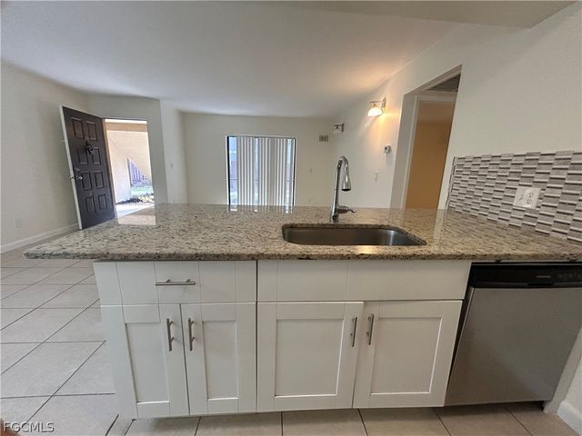 5305 Summerlin RD 507, Fort Myers, FL 33919