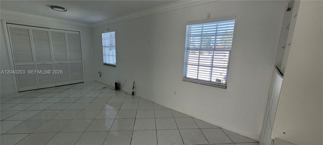 5200 SW 89th Pl, Miami, FL 33165