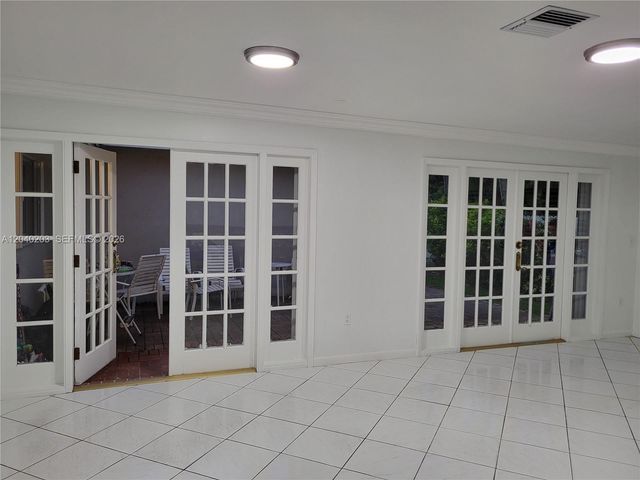5200 SW 89th Pl, Miami, FL 33165