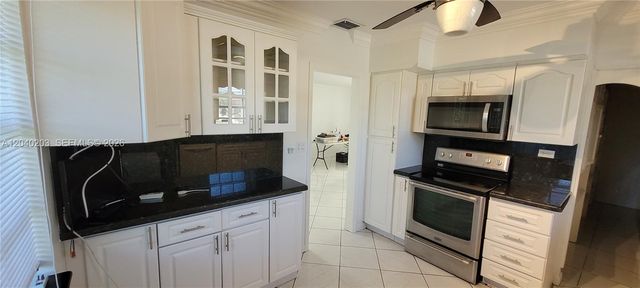 5200 SW 89th Pl, Miami, FL 33165