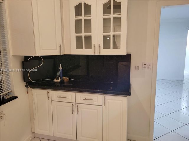 5200 SW 89th Pl, Miami, FL 33165