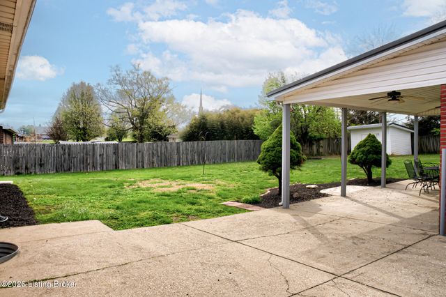 11723 Highway 44, Mt Washington, KY 40047