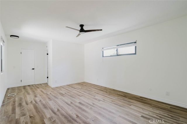 8400 Chimineas, Northridge, CA 91325
