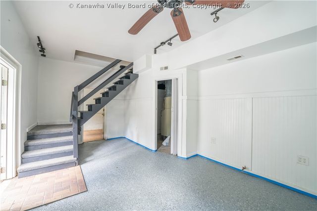 909 South Park Road, Charleston, WV 25304
