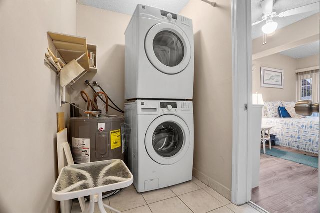 8713 NW 10th Street C101, Plantation, FL 33322