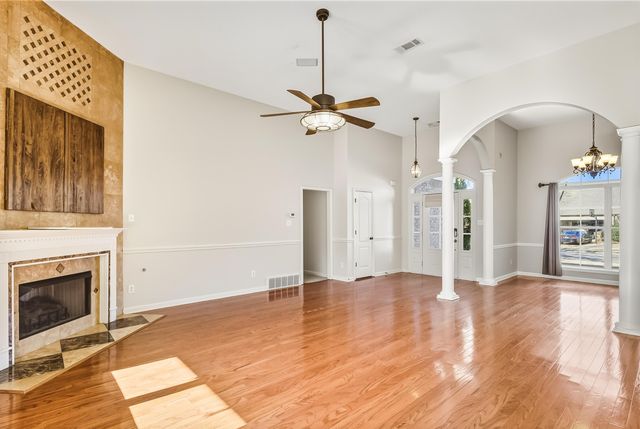 10251 CARLY DR, Lakeland, TN 38002