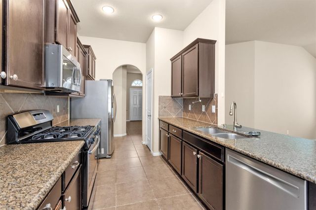 11502 W Woodmark, Conroe, TX 77304