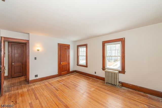 32 Walker Ave, Morristown Town, NJ 07960