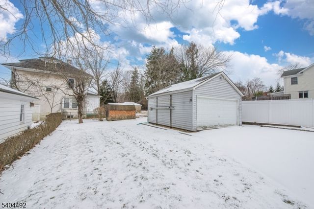 32 Walker Ave, Morristown Town, NJ 07960