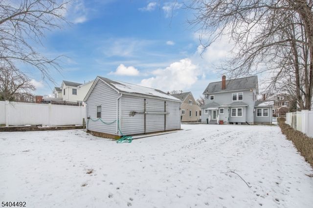 32 Walker Ave, Morristown Town, NJ 07960