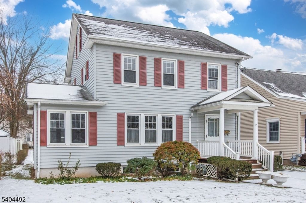 32 Walker Ave, Morristown Town, NJ 07960