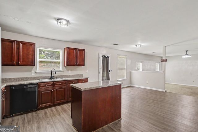 2554 Wrangler Drive SW, Atlanta, GA 30331