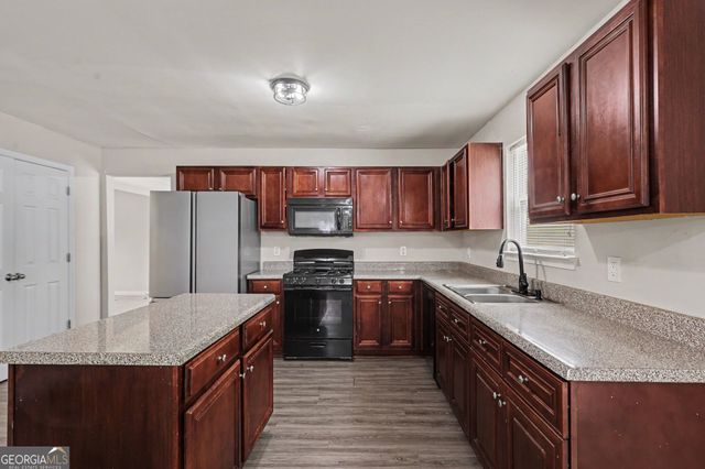 2554 Wrangler Drive SW, Atlanta, GA 30331
