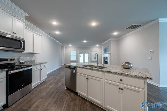 331 Jackson Point Circle, Huntsville, AL 35811