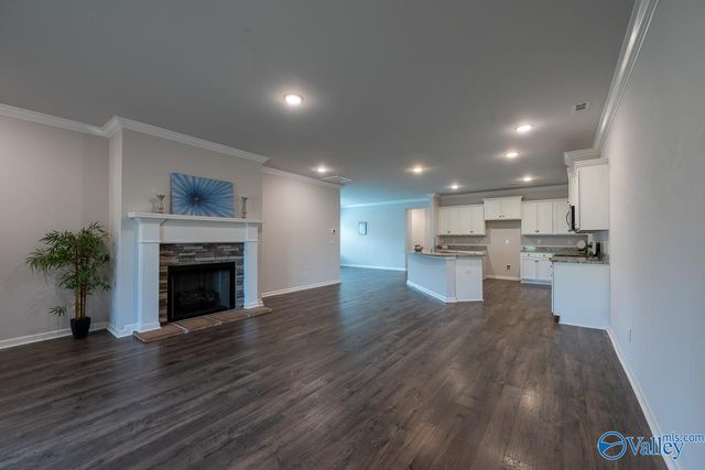331 Jackson Point Circle, Huntsville, AL 35811