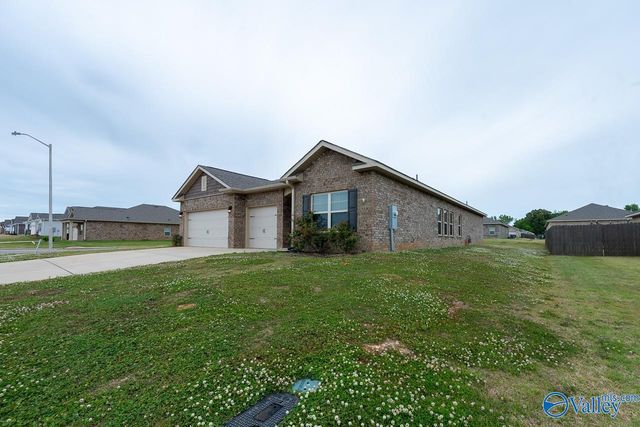 331 Jackson Point Circle, Huntsville, AL 35811