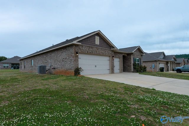 331 Jackson Point Circle, Huntsville, AL 35811