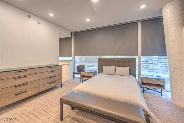 3726 Las Vegas Boulevard 1002, Las Vegas, NV 89158