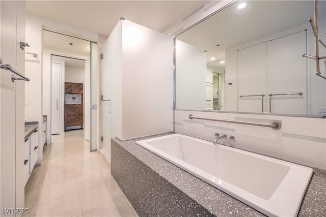 3726 Las Vegas Boulevard 1002, Las Vegas, NV 89158