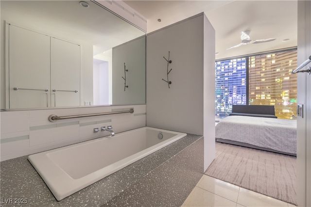 3726 Las Vegas Boulevard 1002, Las Vegas, NV 89158