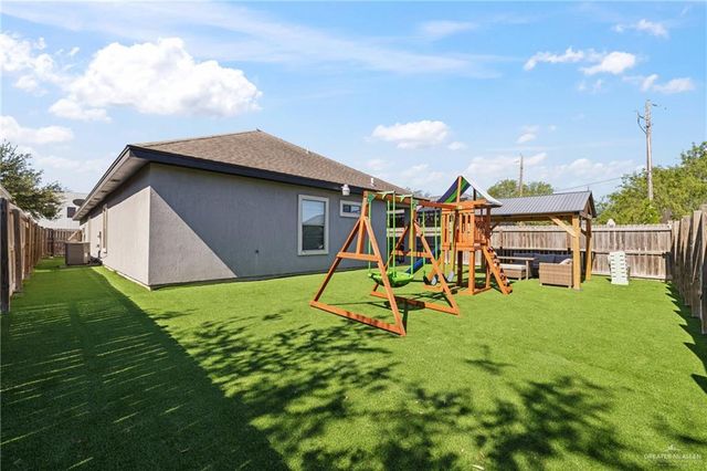 921 Casa Blanca Drive, Edinburg, TX 78539