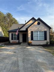 100 Crystal Brook, Griffin, GA 30233