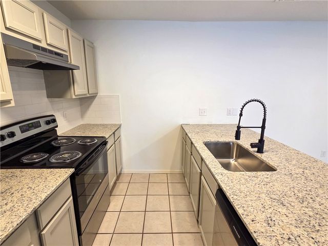 1066 Remington Drive, Springdale, AR 72764