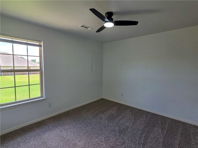 1066 Remington Drive, Springdale, AR 72764