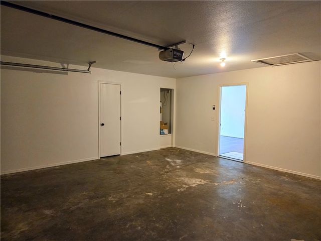 1066 Remington Drive, Springdale, AR 72764