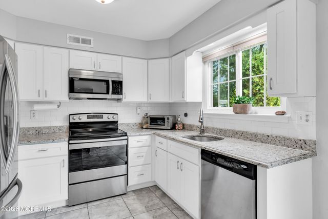 414 Andover Drive 414C, Monroe Twp, NJ 08831