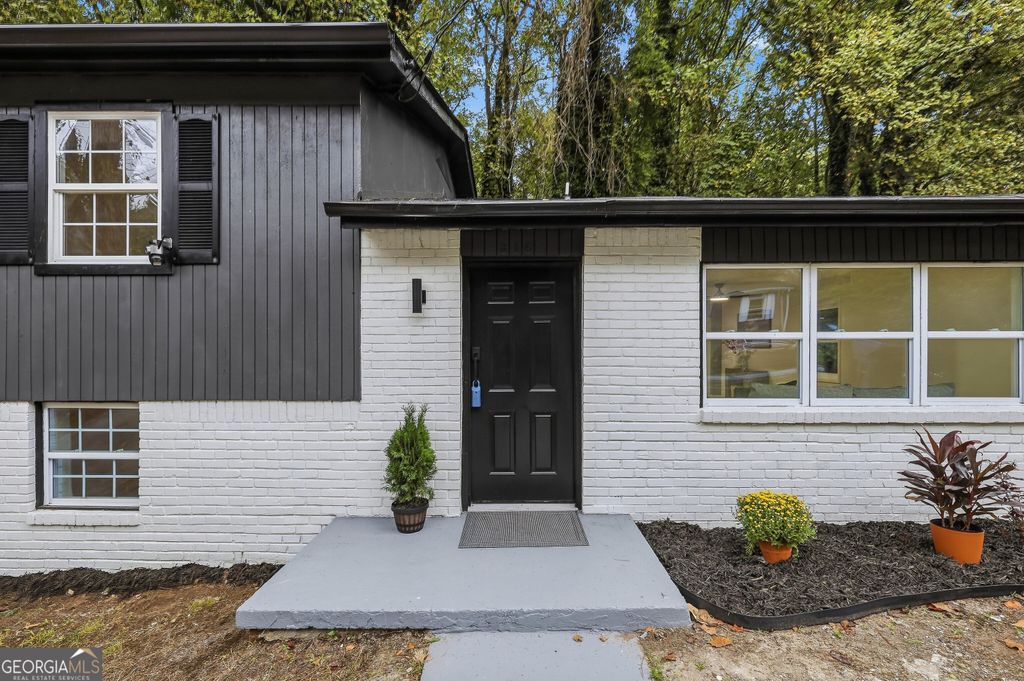 316 Argus Circle NW, Atlanta, GA 30331 — photo 2