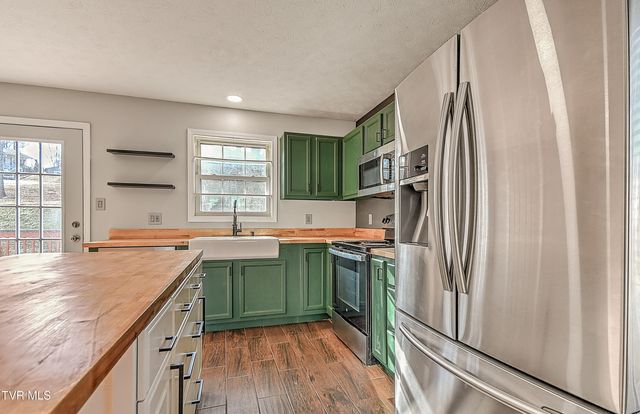 426 Neal Drive, Bluff City, TN 37618