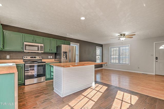 426 Neal Drive, Bluff City, TN 37618