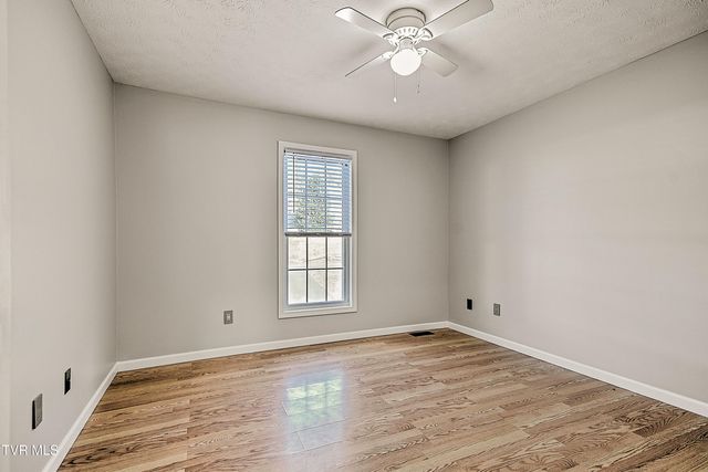 426 Neal Drive, Bluff City, TN 37618