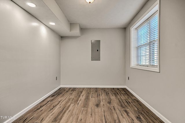 426 Neal Drive, Bluff City, TN 37618