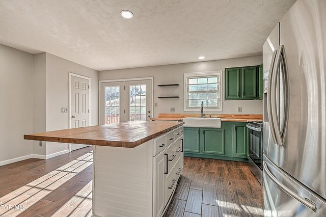 426 Neal Drive, Bluff City, TN 37618