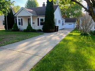 125 S Biggs Street, Belleville, MI 48111