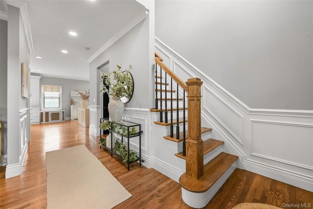 70 Connecticut Avenue, Massapequa, NY 11758