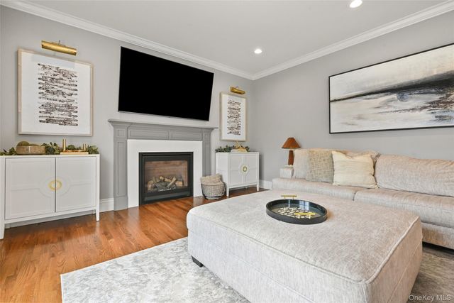 70 Connecticut Avenue, Massapequa, NY 11758