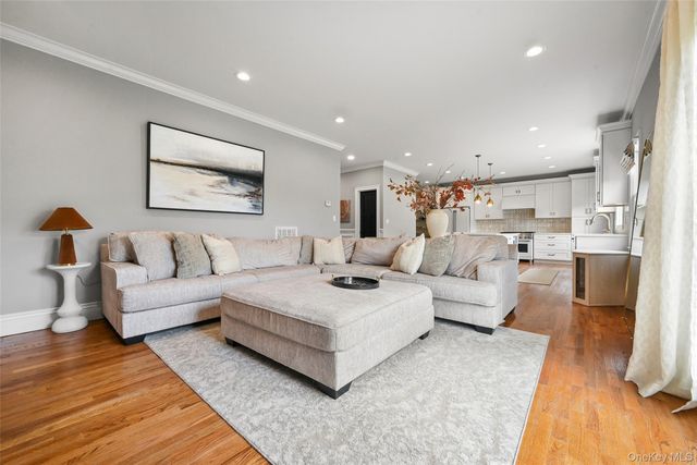70 Connecticut Avenue, Massapequa, NY 11758