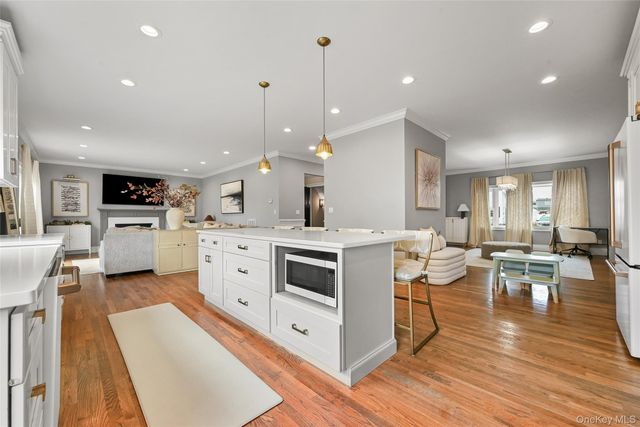 70 Connecticut Avenue, Massapequa, NY 11758
