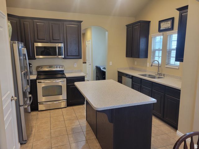 10238 S OQUIRRH LAKE RD, South Jordan, UT 84095