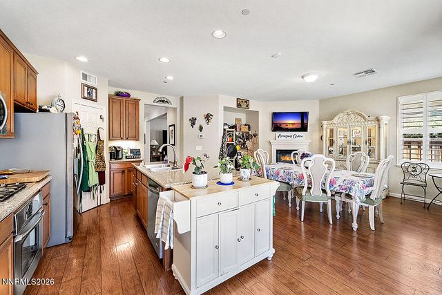 7082 Sacred Circle, Sparks, NV 89436