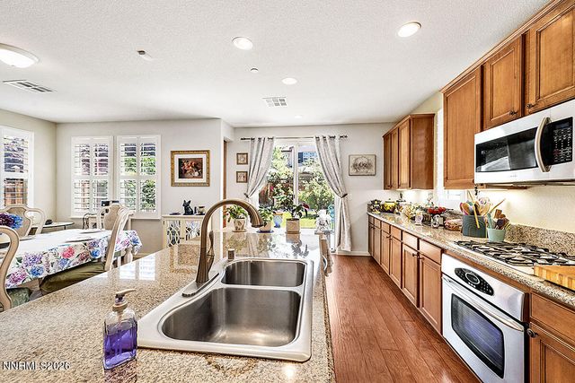 7082 Sacred Circle, Sparks, NV 89436