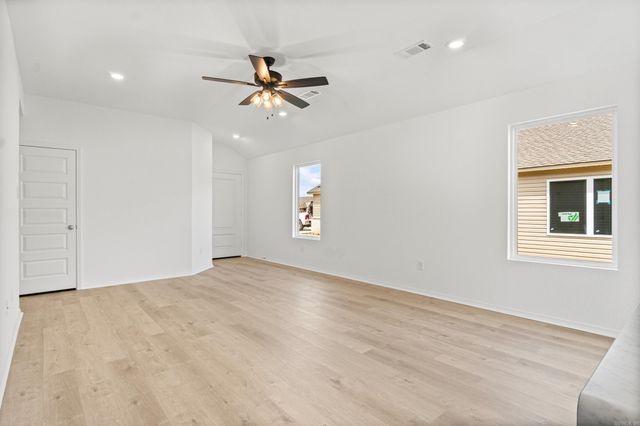 25 Maddison Rachael, Cabot, AR 72023