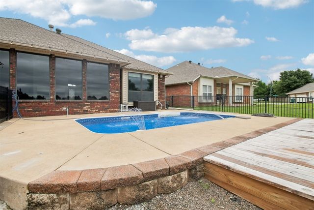 8408 NW 74th Street, Oklahoma City, OK 73132
