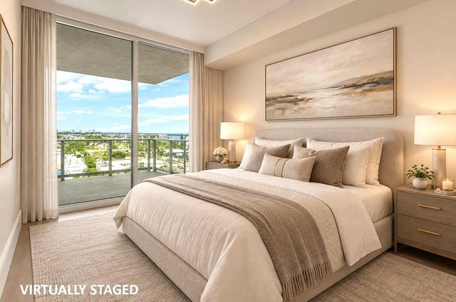220 Lake Shore Drive 917, Lake Park, FL 33403